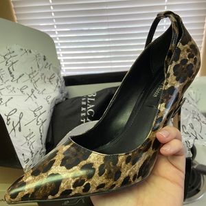 White House Black Market Sienna heels 8M